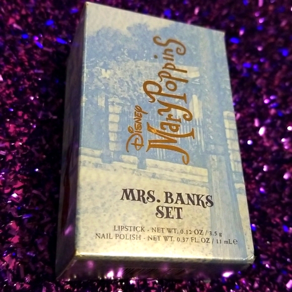 MRS BANKS Disney Mary Poppins x Besame DISCONTINUED Lipstick & Nail Set NWT - Picture 2 of 6